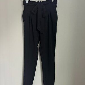 Medium Black Stretchy Dress Pants
